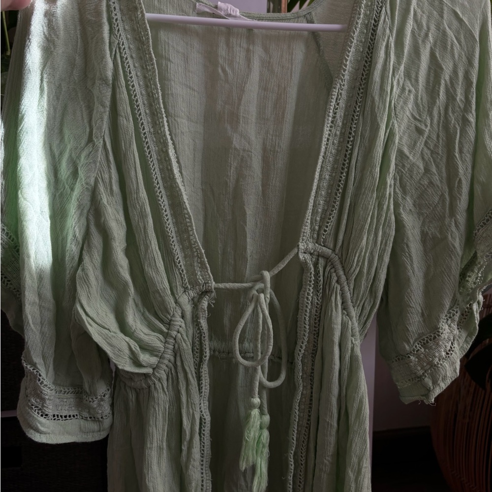 O'Neill Light Green Lace-Detail Robe